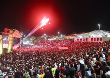 Mais de 50 mil pessoas lotam a segunda noite da 4ª ExpoFest Itacoatiara com show de Pablo do Arrocha