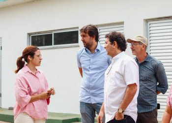 Prefeito Mário Abrahim e deputado Thiago Abrahim visitam UPA após repasse de gestão para a Prefeitura de Itacoatiara