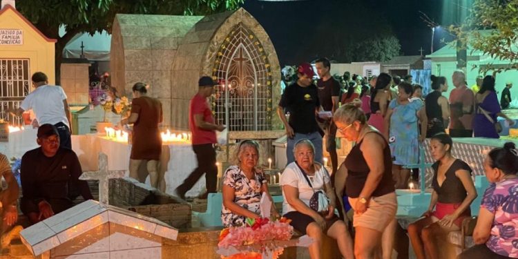 Prefeitura de Itacoatiara garante estrutura e movimenta a economia com mais de 10 mil visitas ao Cemitério Municipal no Dia de Finados