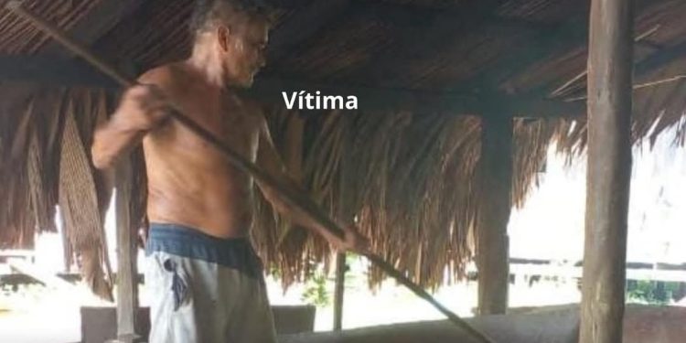 Um jovem matou o próprio pai e acabou sendo morto pelo irmão momentos depois.