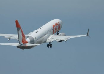 Instituto GOL lança edital nacional para apoiar projetos educacionais com doação de passagens aéreas