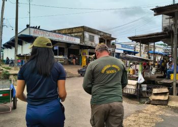 Em ação de Educação Ambiental, Prefeitura de Itacoatiara reforça combate à pesca predatória em feiras e mercados