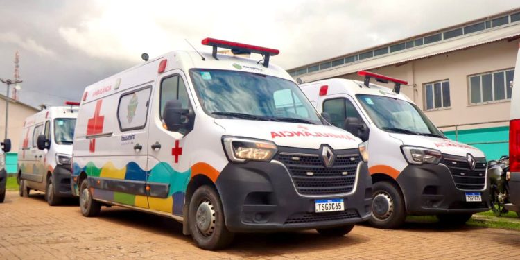 Prefeitura de Itacoatiara renova frota de ambulâncias e fortalece a rede municipal de saúde