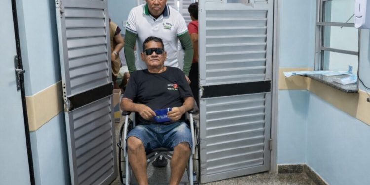 “Louvo a Deus por essa oportunidade”: cirurgias de catarata da Prefeitura de Itacoatiara devolvem visão e esperança