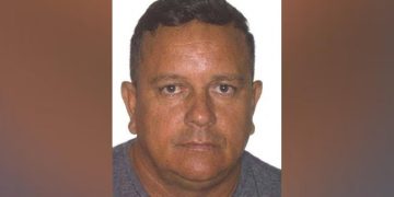 Naufrágio no AM: polícia procura comandante de lancha