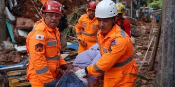 Chuvas fortes deixam 64 mortos em Juiz de Fora e Ubá