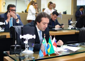 Deputado Thiago Abrahim propõe medidas de proteção para mulheres motoristas de aplicativo no Amazonas