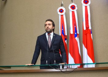 Thiago Abrahim propõe lei para fortalecer atendimento a pacientes com AVC no AM