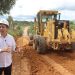 Trabalho e compromisso: Prefeitura de Itacoatiara avança na recuperação de estradas na Vila do Engenho e Novo Remanso