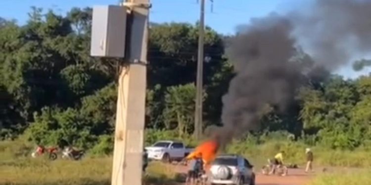 Motociclista morre após colisão e incêndio na AM-070, no Amazonas