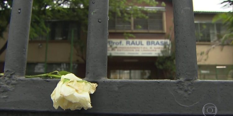 Professora sofre ferimentos durante ataque a uma escola em Suzano