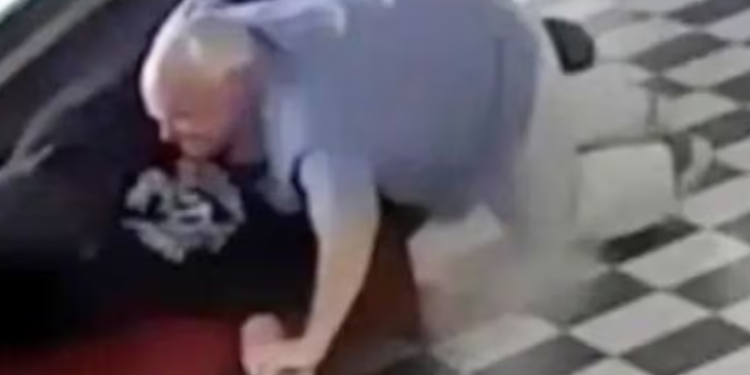 VÍDEO: diretor leva tiro, mas reage a ataque em escola e impede tragédia