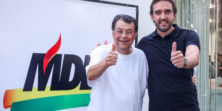 Thiago Abrahim se filia ao MDB e reforça alinhamento com Braga no AM