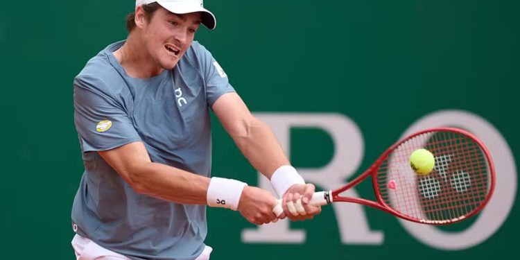 Tênis: João Fonseca avança para quartas de final em Monte Carlo