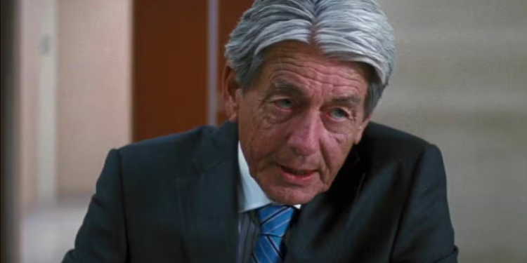 Morre John Nolan, tio do diretor Christopher Nolan e ator em ‘Batman Begins’