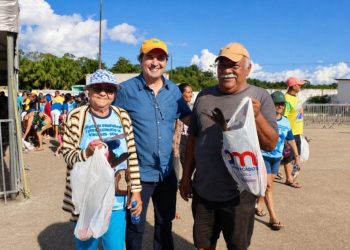 Prefeitura de Itacoatiara distribui 15 toneladas de pescado durante a Semana Santa