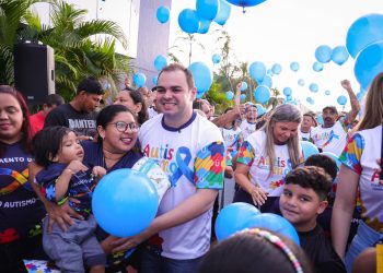 Roberto Cidade abre mês de conscientização sobre o autismo na Aleam com foco em políticas públicas