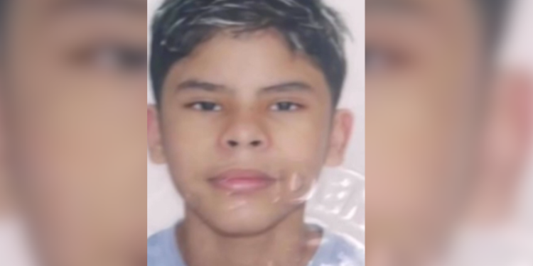VÍDEO: adolescente de 14 anos morre afogado ao tentar atravessar igarapé no AM