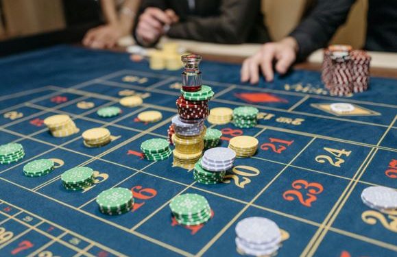 Como o algoritmo de cassinos modernos influencia na aposta do brasileiro