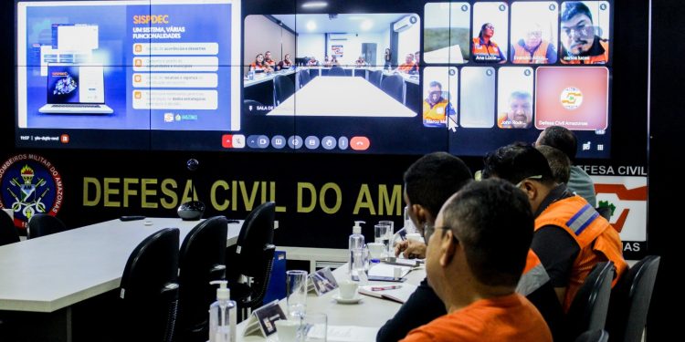 CHEIA: 12 municípios estão em situação de emergência e 7 em alerta no AM