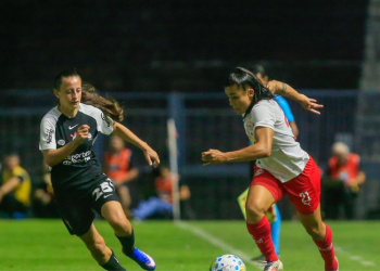 Corinthians goleia Bragantino e assume liderança do BR Feminino