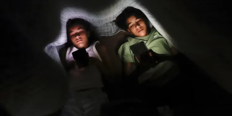 Menores de 15 anos serão proibidos de usar redes sociais na Grécia