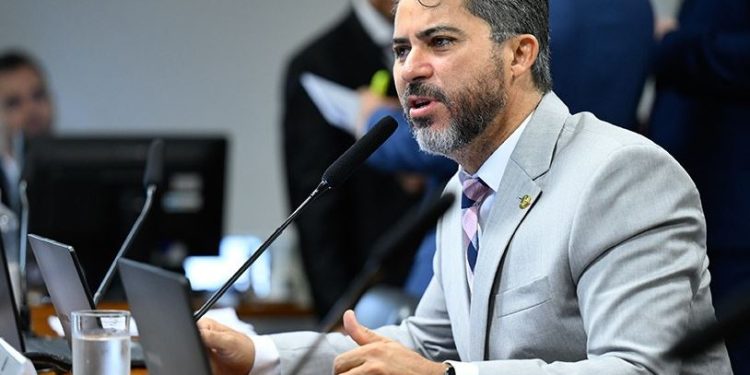 Vai à CCJ aumento de penas para crimes contra transportes aéreo e marítimo