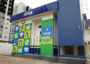 Mãe faz denúncia e padrasto é preso por abusar de enteada PCD em Manaus