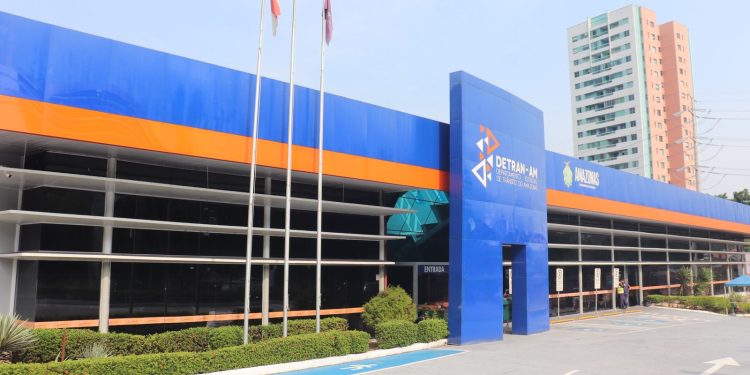 Detran-AM abre 70 vagas para o curso de Reciclagem para Condutor Infrator