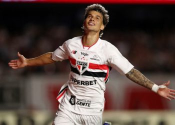 Brasileirão: Ferreira brilha e São Paulo aplica 4 a 1 no Cruzeiro