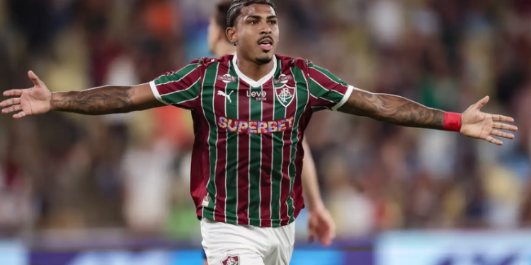 Fluminense busca liderança provisória do Brasileirão contra o Coritiba