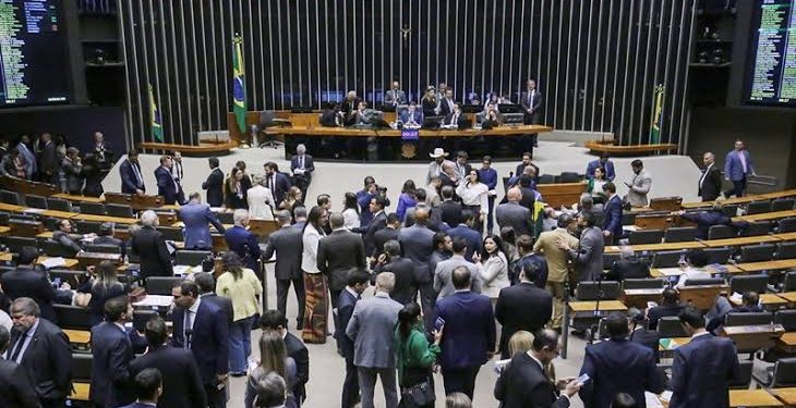 Câmara aprova Medida Provisória com novas regras para seguro-defeso