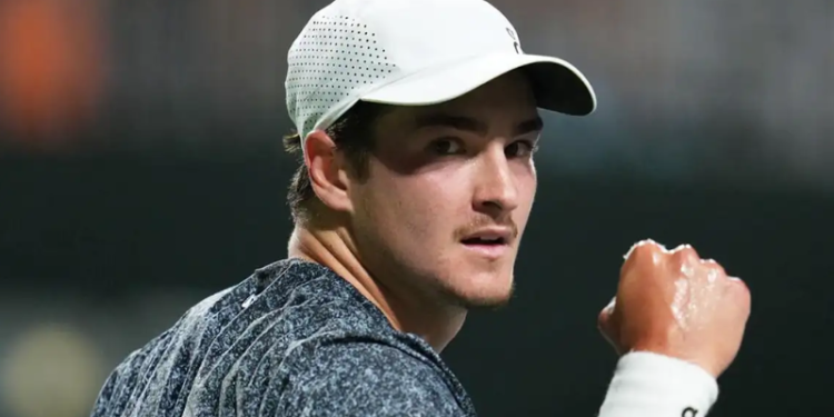 João Fonseca vence estreia em Munique e disputa oitavas nesta quarta