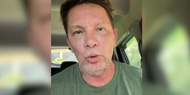 Deputado Mário Frias é internado na UTI com fortes dores abdominais