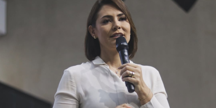 Michelle Bolsonaro lamenta vitória de petista para vaga no TCU: “Dia triste”