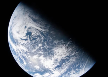 Artemis 2: astronautas a caminho da Lua estão ‘na metade do caminho’, diz Nasa