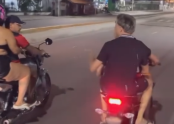 VÍDEO: motociclista é cercado por grupo durante ‘rolezinho’ em Manaus